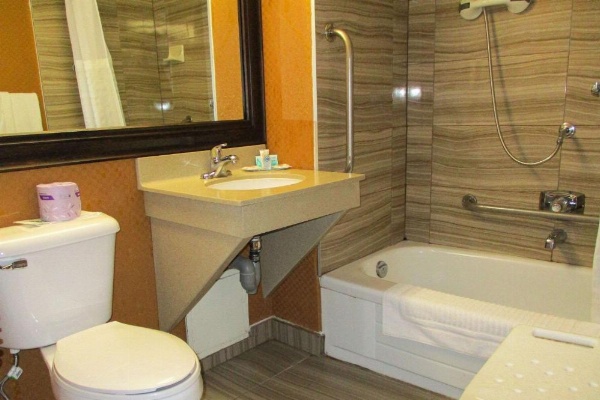 Comfort Inn Dartmouth image 22